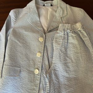 Boys size 4 seer sucker suit